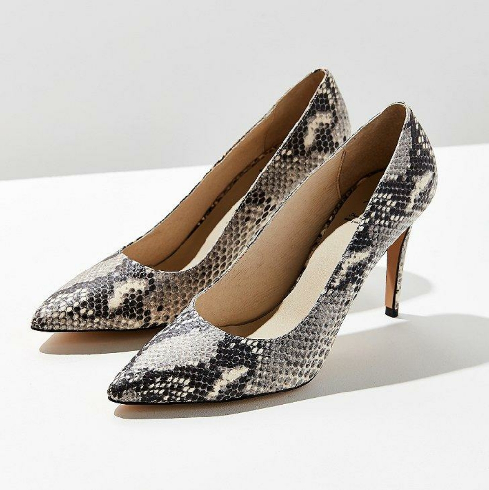 EUC KMB MADE IN SPAIN SNAKESKIN HEELS
